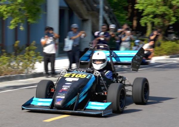 臺大賽車隊自製電動賽車 Epsilon 4亮相